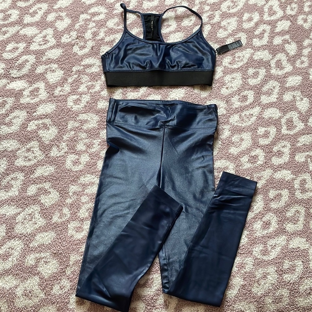 Koral navy shine sports bra + matching leggings set
